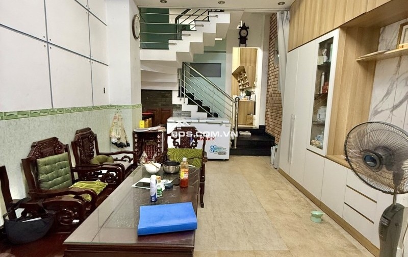 Mặt Tiền P.4 Tân Bình, Gần BV Thống Nhất Bảy Hiền, Giáp Quận 10 3. 76m2, 5Tầng chỉ 13.5 tỷ .